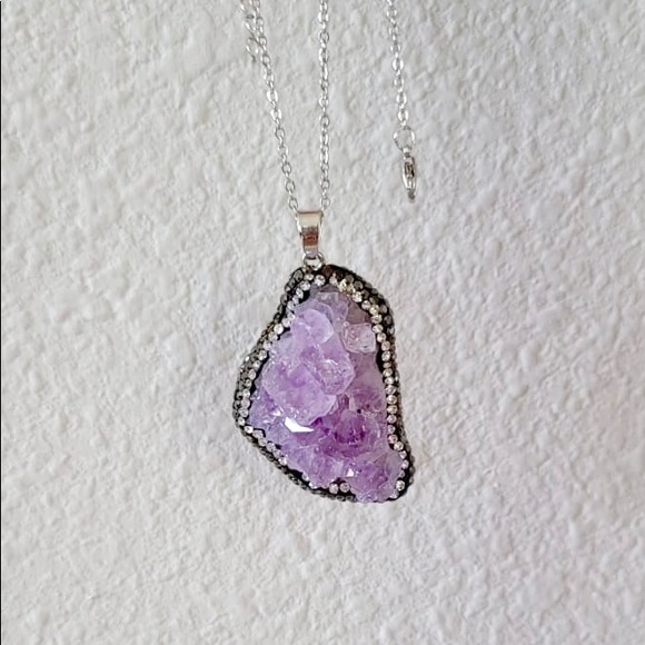 COPY - Raw Natural Amethyst pendant necklace, birthstone - Picture 4 of 10